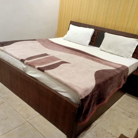 Sapphire Palace 3 Hotel Jaipur Ngoại thất bức ảnh